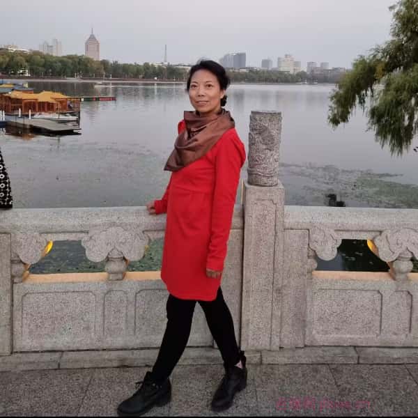 吉林51岁单身美女真诚找对象-万安征婚相亲网