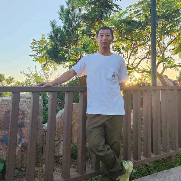 47岁岁辽宁单身帅哥 - 万安吉缘网